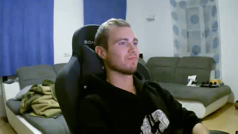 John Pearl online show from 15, 12, 2025