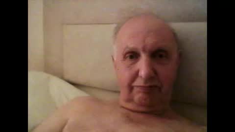 Snapshot of herdsman3 chatting on 1, 12, 2024 herdsman3 online show from 1, 12, 2024