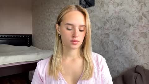 Sylvia online show from 12, 9, 2025