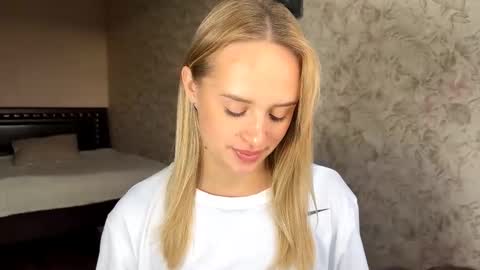 Sylvia online show from 23, 9, 2025