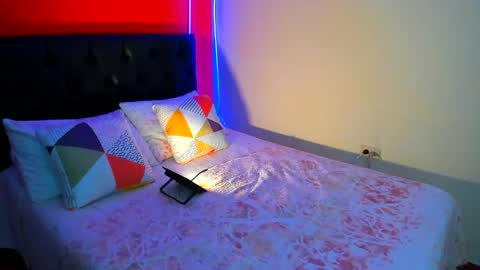 Snapshot of hermione_blonde chatting on 30, 10, 2025 hermione_blonde online show from 30, 10, 2025