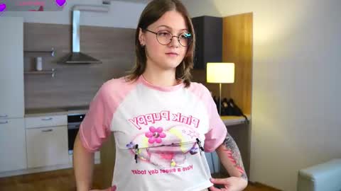 Snapshot of hesterdanneman chatting on 2, 10, 2025 Sally online show from 2, 10, 2025