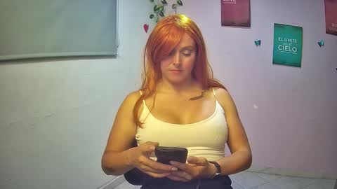 Snapshot of hestesiaxx chatting on 27, 11, 2025 Hestesiaxx online show from 27, 11, 2025