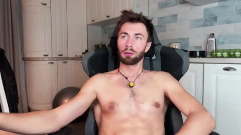 Arnold online show from 14, 12, 2025