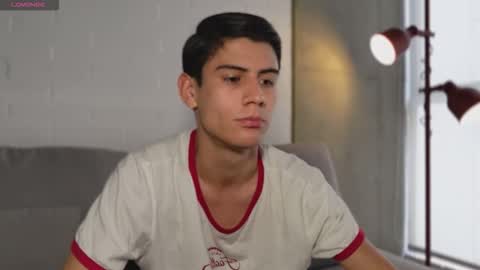 Snapshot of hey_cesard chatting on 13, 3, 2026 hey_cesard online show from 13, 3, 2026