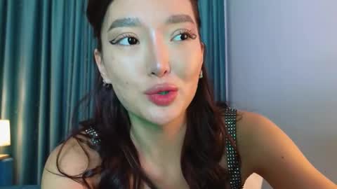 Snapshot of hey_herbal chatting on 18, 10, 2025 Audrey online show from 18, 10, 2025