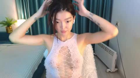 Snapshot of hey_herbal chatting on 3, 11, 2025 Audrey online show from 3, 11, 2025