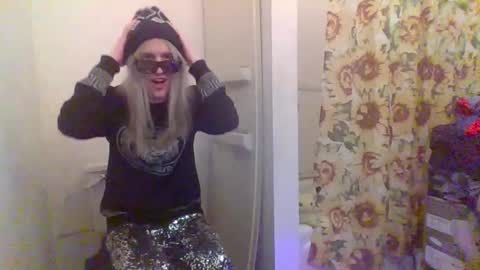 hey_mikky online show from 12, 2, 2025