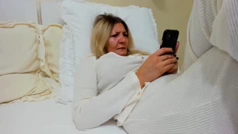 Snapshot of heyheygrey chatting on 28, 1, 2025 Heyheygrey online show from 28, 1, 2025