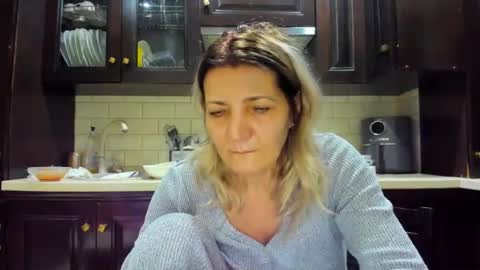 Snapshot of heyheygrey chatting on 1, 2, 2025 Heyheygrey online show from 1, 2, 2025