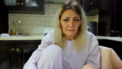 Snapshot of heyheygrey chatting on 3, 2, 2025 Heyheygrey online show from 3, 2, 2025