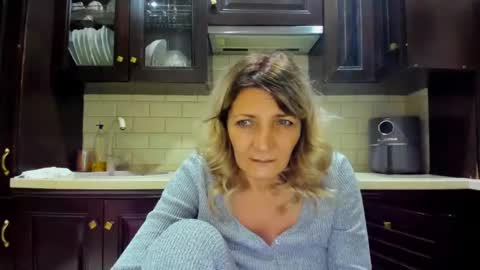 Snapshot of heyheygrey chatting on 3, 2, 2025 Heyheygrey online show from 3, 2, 2025