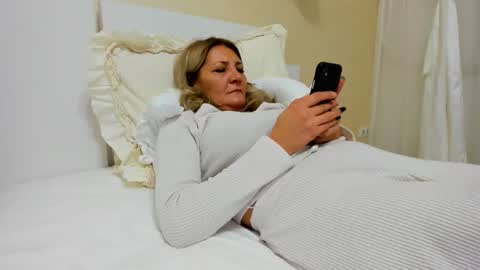 Snapshot of heyheygrey chatting on 7, 2, 2025 Heyheygrey online show from 7, 2, 2025