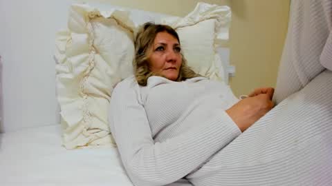 Snapshot of heyheygrey chatting on 8, 2, 2025 Heyheygrey online show from 8, 2, 2025