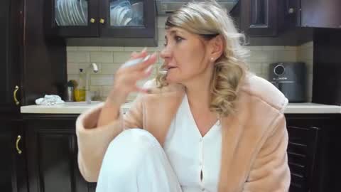 Snapshot of heyheygrey chatting on 13, 2, 2025 Heyheygrey online show from 13, 2, 2025