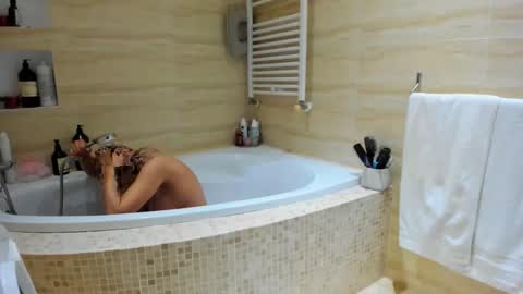 Snapshot of heyheygrey chatting on 20, 2, 2025 Heyheygrey online show from 20, 2, 2025