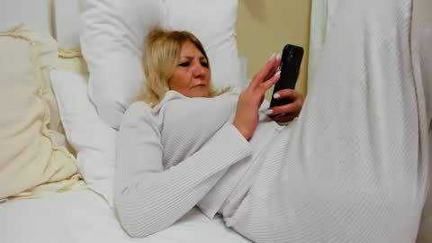 Snapshot of heyheygrey chatting on 20, 2, 2025 Heyheygrey online show from 20, 2, 2025