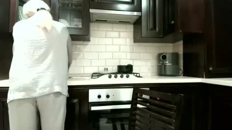 Snapshot of heyheygrey chatting on 28, 10, 2025 Heyheygrey online show from 28, 10, 2025