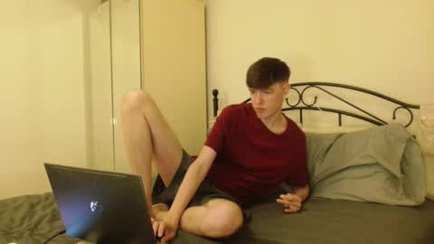 heyitsyourboy online show from 20, 12, 2025