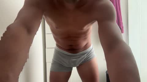 hhernan1 online show from 13, 2, 2026