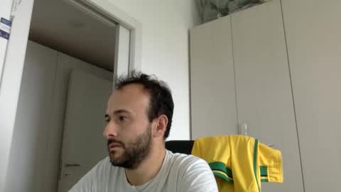 hhombre online show from 26, 9, 2025