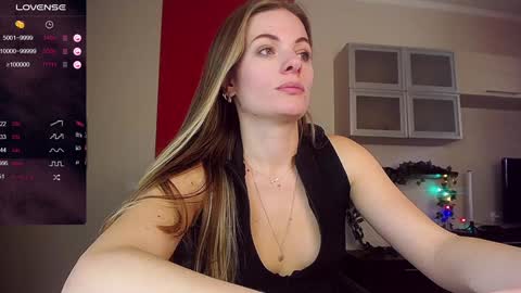 Snapshot of hi_bye_ chatting on 17, 1, 2025 Lina online show from 17, 1, 2025