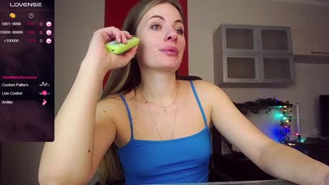 Snapshot of hi_bye_ chatting on 30, 1, 2025 Lina online show from 30, 1, 2025