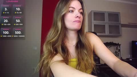 Snapshot of hi_bye_ chatting on 2, 3, 2025 Lina online show from 2, 3, 2025