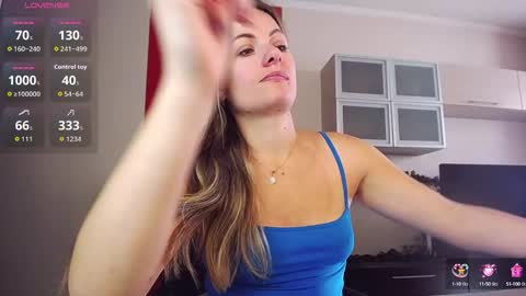 Snapshot of hi_bye_ chatting on 15, 9, 2025 Lina online show from 15, 9, 2025