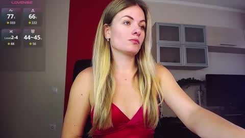 Snapshot of hi_bye_ chatting on 5, 10, 2025 Lina online show from 5, 10, 2025