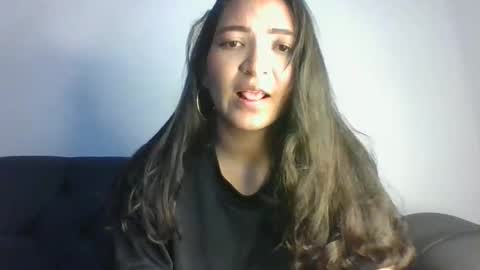 Snapshot of hiddencrazy69 chatting on 25, 9, 2025 Clau y Ricky online show from 25, 9, 2025