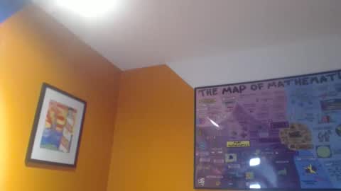 Snapshot of high__five chatting on 17, 12, 2025 high__five online show from 17, 12, 2025