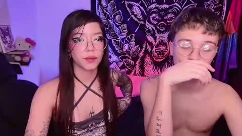 High he  Comfy she online show from 19, 2, 2025