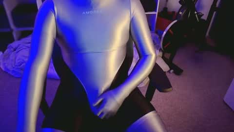 Snapshot of higher_lycra chatting on 1, 11, 2025 higher_lycra online show from 1, 11, 2025