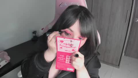 Snapshot of hikaru_arimura chatting on 17, 10, 2025 hikaru_arimura online show from 17, 10, 2025