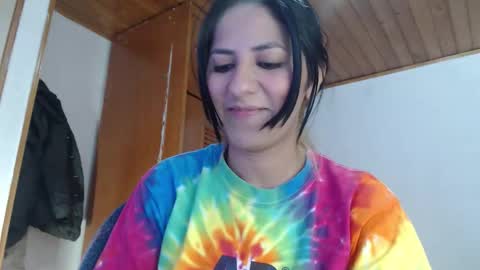hilaril18 online show from 10, 9, 2025