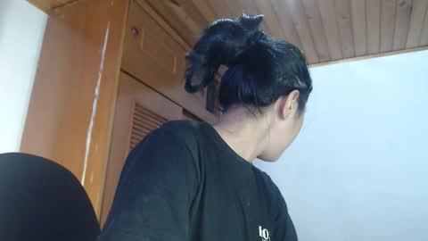 hilaril18 online show from 13, 10, 2025