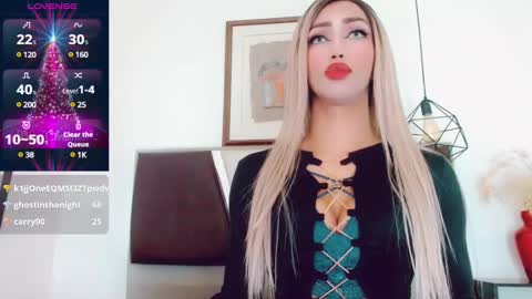 Hilary Avilan online show from 6, 12, 2024