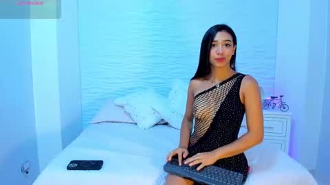 H I L E Y   online show from 9, 3, 2025