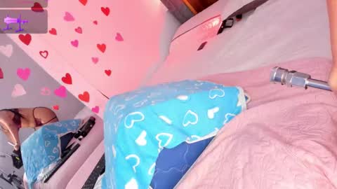 Snapshot of hillary_smile chatting on 2, 11, 2025 Hilary online show from 2, 11, 2025