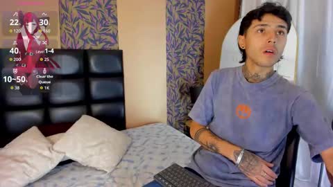 Snapshot of hinata_itachi chatting on 4, 11, 2025 FANE AND DAVID online show from 4, 11, 2025