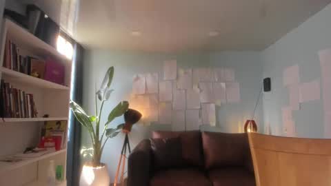 Hinnata online show from 22, 11, 2025