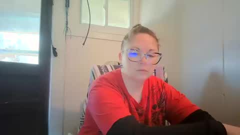 Bella online show from 11, 10, 2025