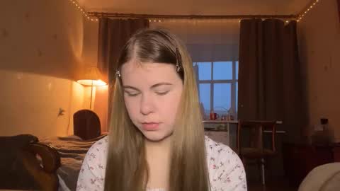 I am Amy ntmu Lets hit 10 Thumbs Up together online show from 21, 12, 2025