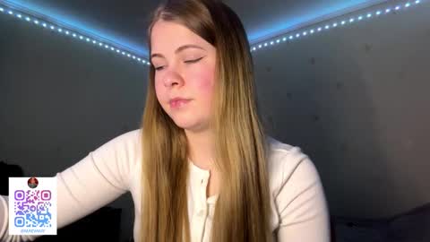 I am Amy ntmu Lets hit 10 Thumbs Up together online show from 18, 3, 2026