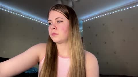 I am Amy ntmu Lets hit 10 Thumbs Up together online show from 27, 3, 2026