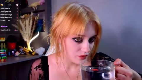 Ella online show from 9, 9, 2025