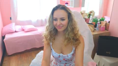 Ksenia online show from 27, 9, 2025