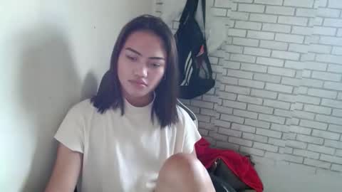 Snapshot of hoelyixia chatting on 8, 1, 2026 Ixia3 online show from 8, 1, 2026