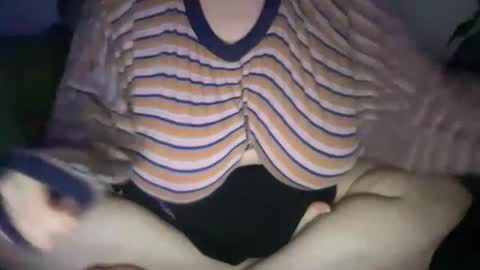 Snapshot of hoestoes915 chatting on 17, 12, 2024 Stacey online show from 17, 12, 2024